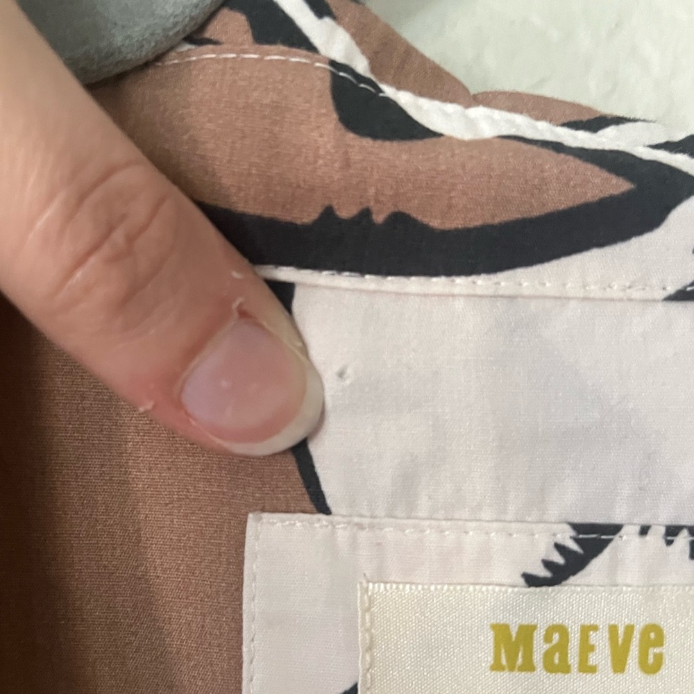 Floral Button-Down Midi Dress in Taupe and White. Maeve by Anthropologie - Picture 13 of 16